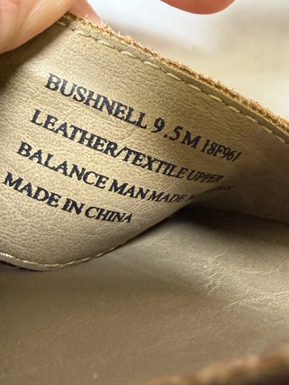 OTBT Bushnell Wedge sandal in a gold colorway Size‎ 9.5M